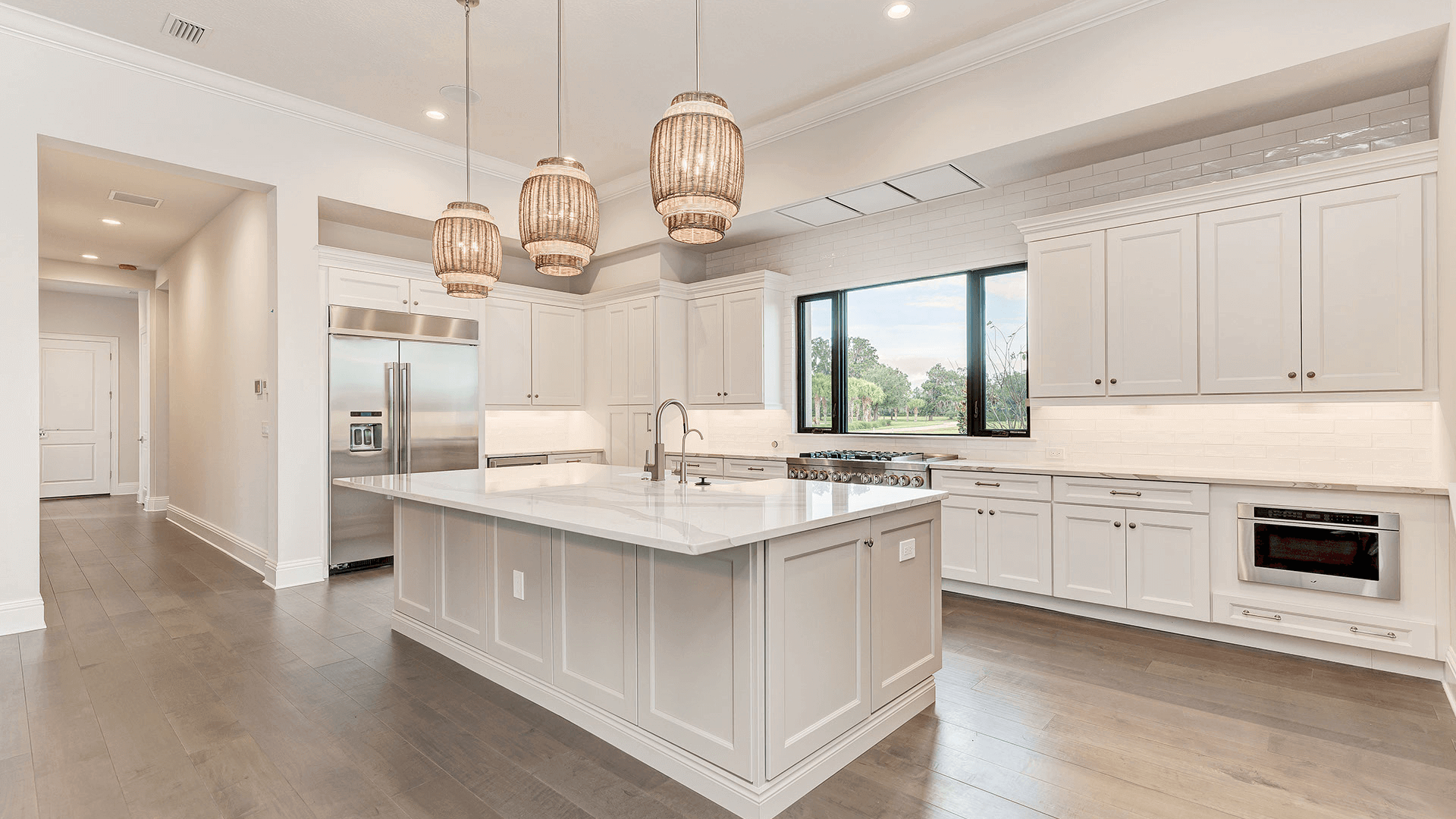 Where Style Shines: Three Lighting Concepts That Create Dynamic Living Spaces