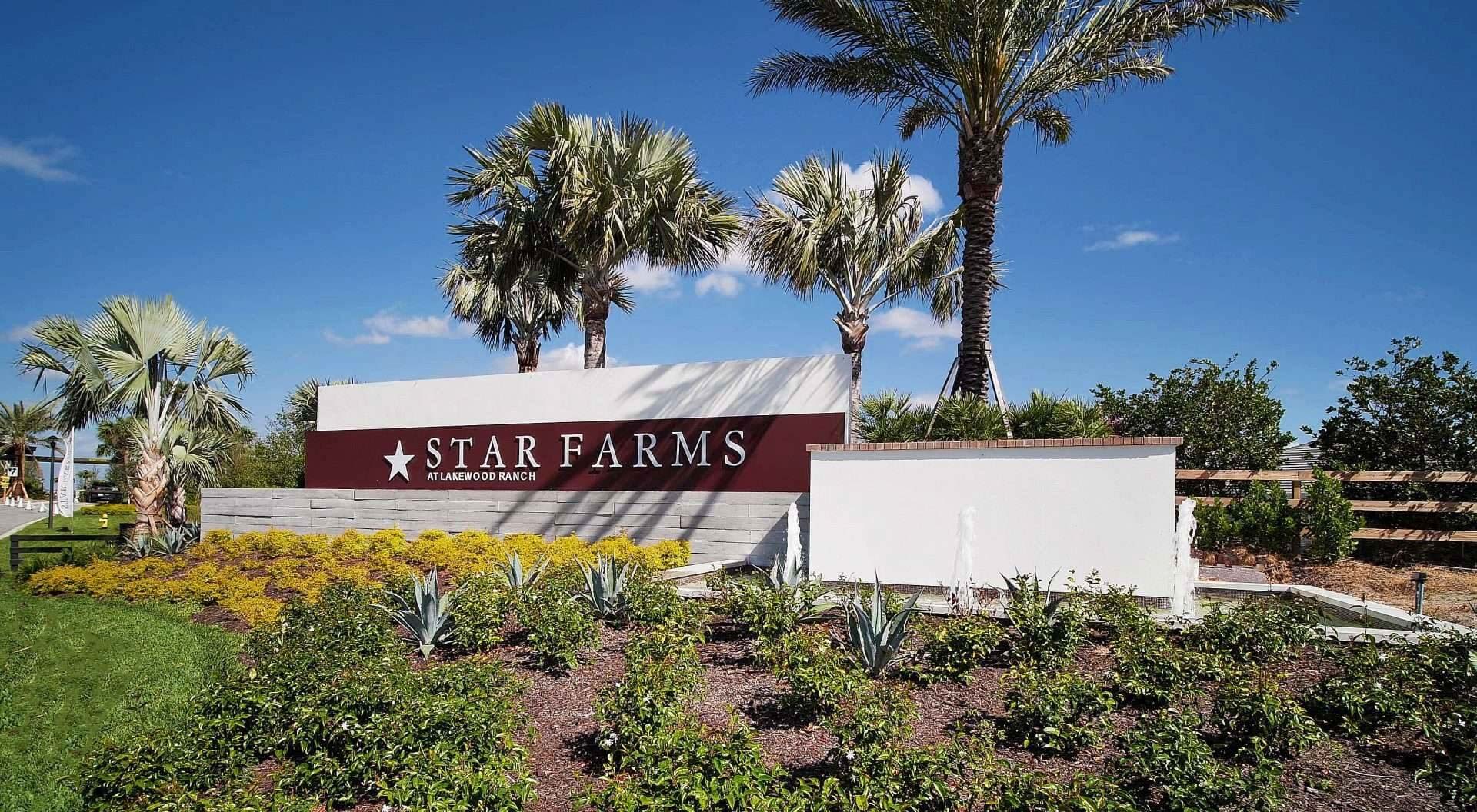 Star Farms Entrance Signage